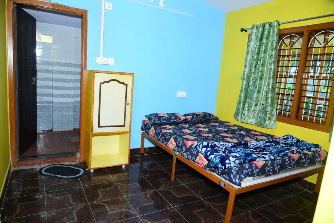 Photo of Bedroom in Honavar