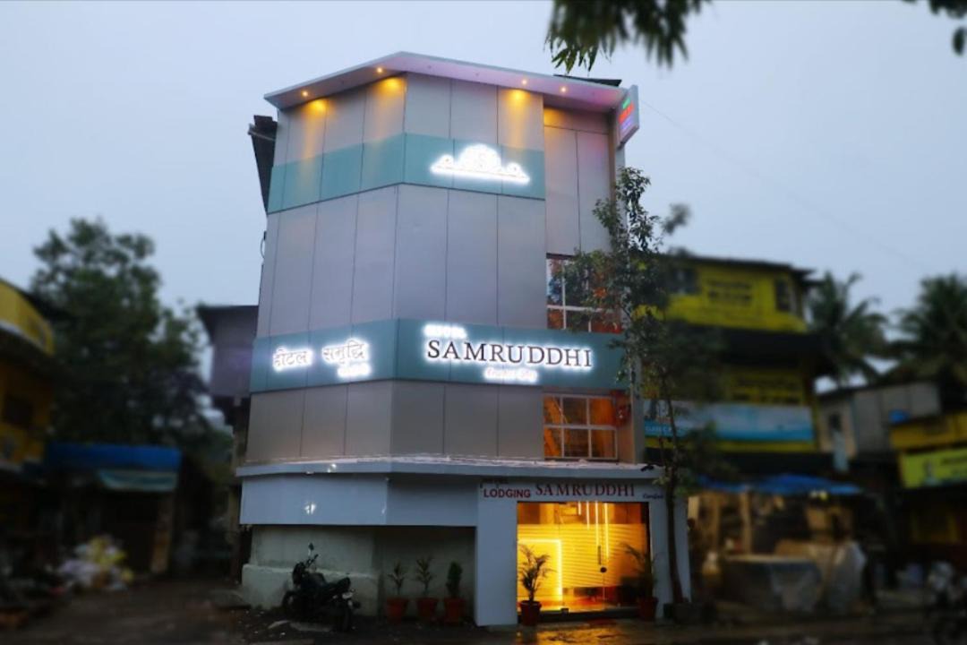 Photo of Others in Airoli