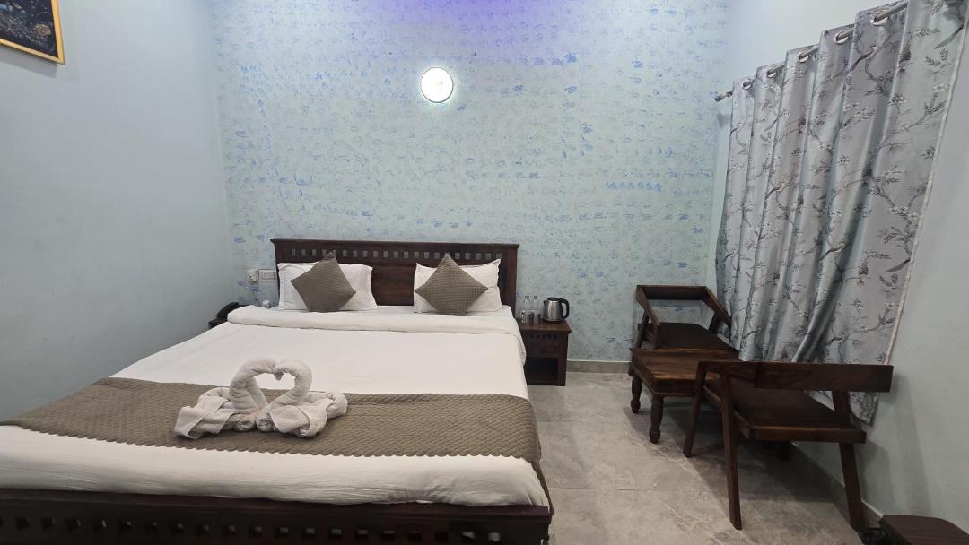Photo of Bedroom in Khatu
