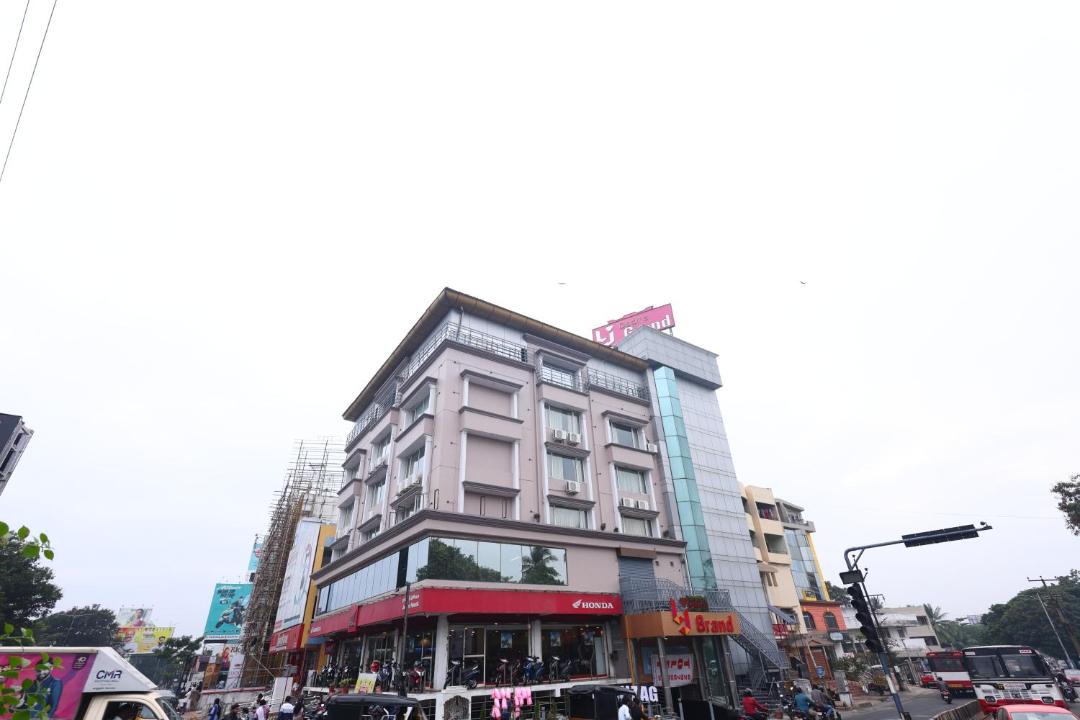 Photo of Buildings in Dwaraka Nagar
