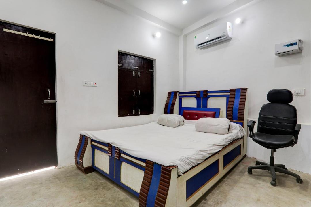Photo of Bedroom in Bettiah