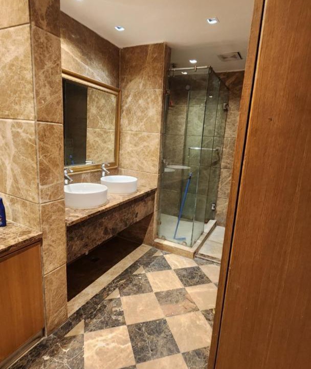 Photo of Bathroom in DLF Phase 3