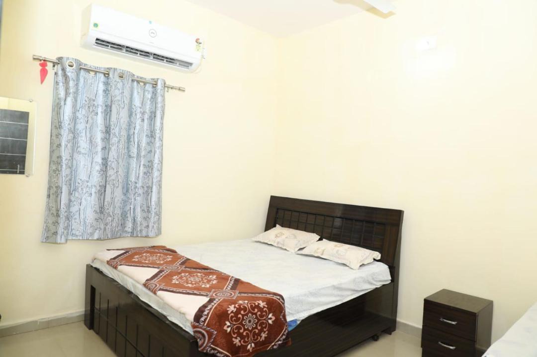 Photo of Bedroom in Rajpipla