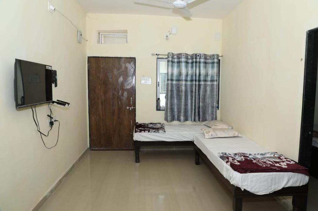 Photo of Bedroom in Rajpipla