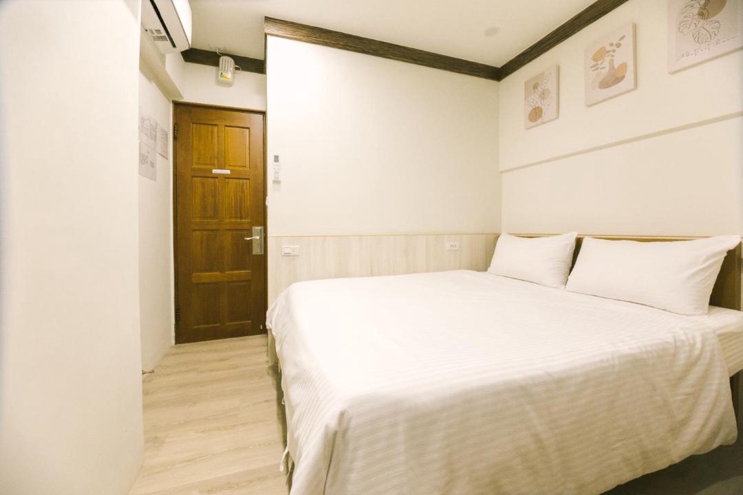Photo of Bedroom in West Central District