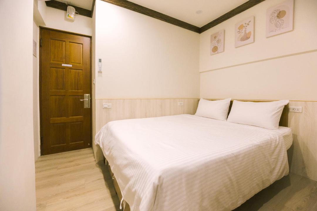 Photo of Bedroom in West Central District