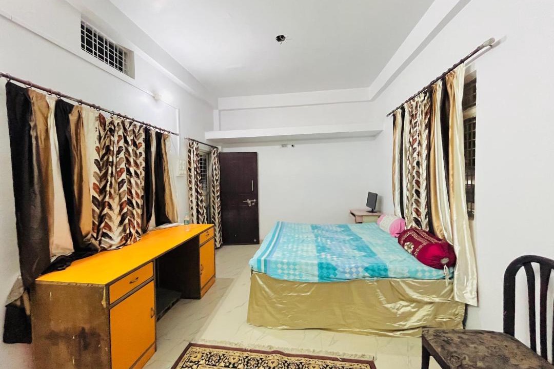 Photo of Bedroom in Naini