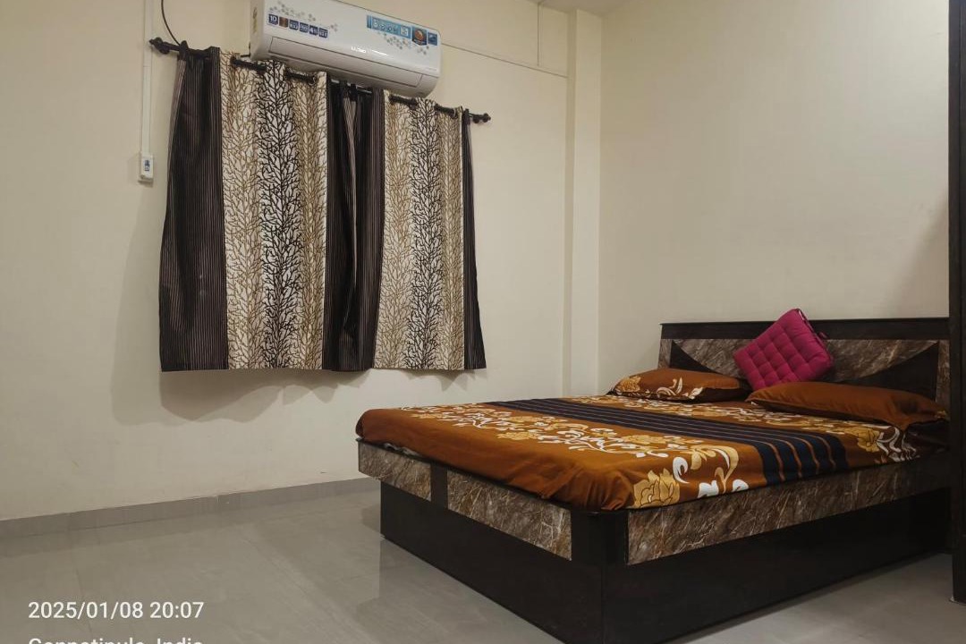 Photo of Bedroom in Ganpatipule