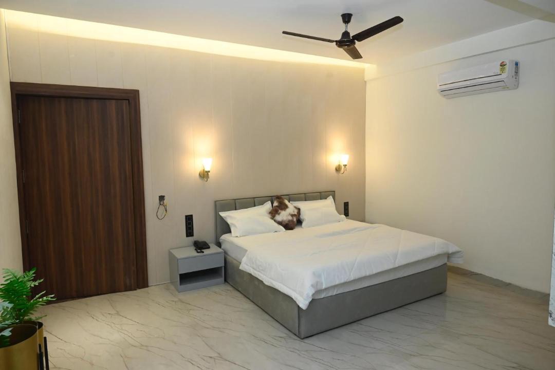 Photo of Bedroom in Phulpur