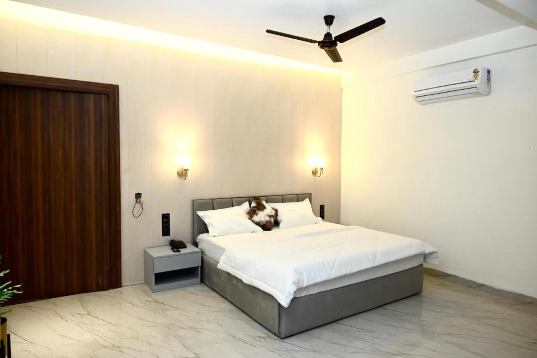 Photo of Bedroom in Phulpur
