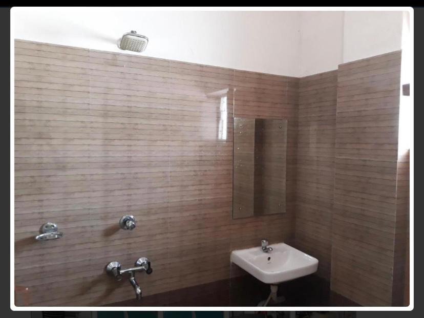 Photo of Bathroom in Thiruvananthapuram