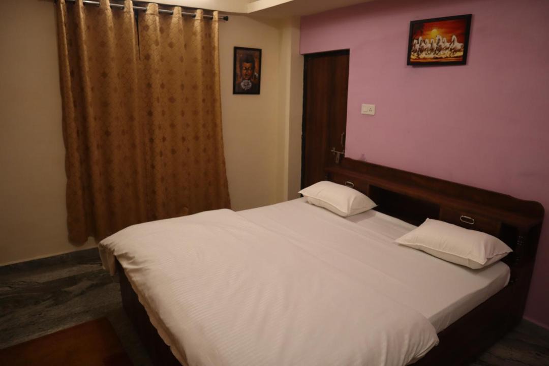 Photo of Bedroom in Allahabad