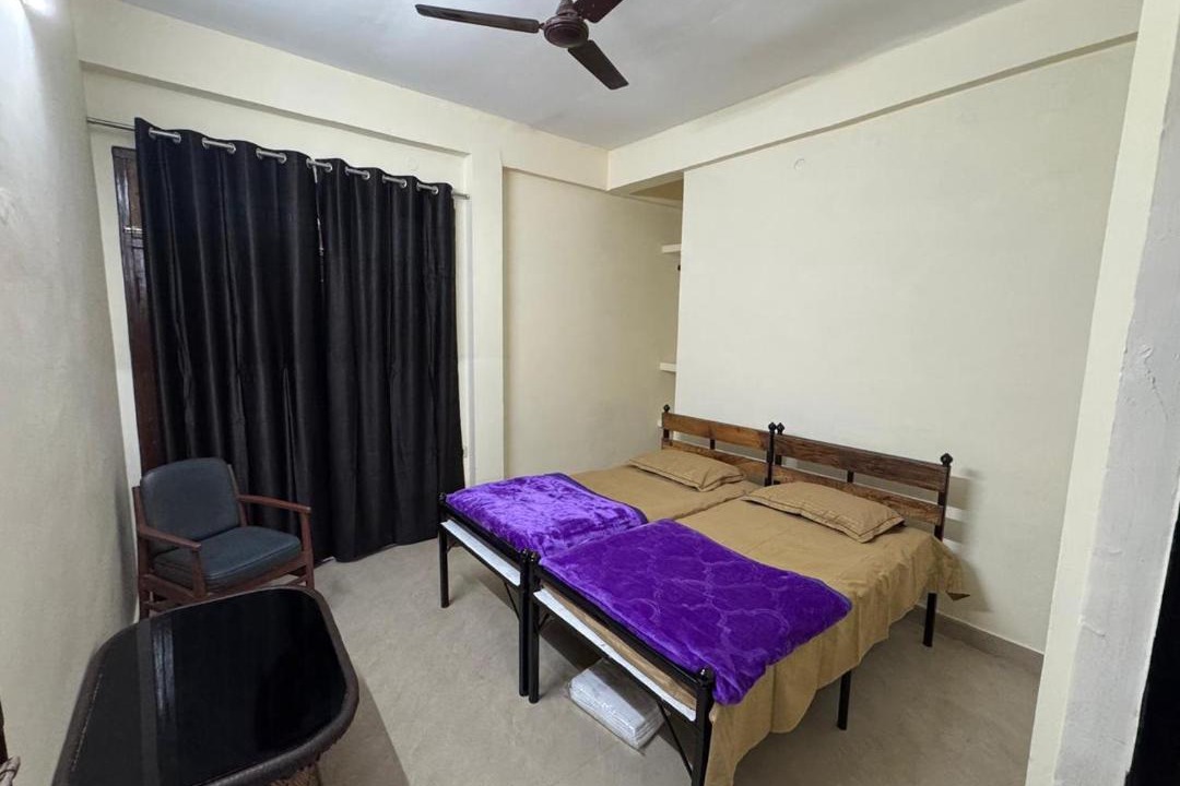 Photo of Bedroom in Naini