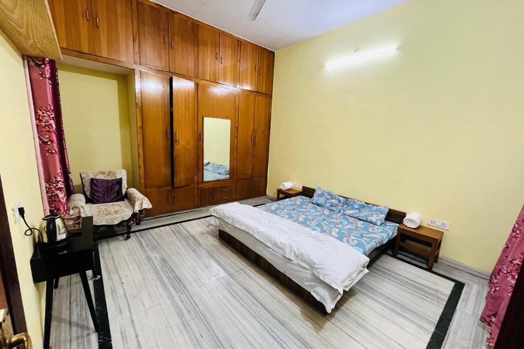 Photo of Bedroom in Jhusi