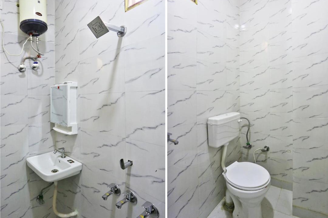 Photo of Bathroom in Pashim Vihar
