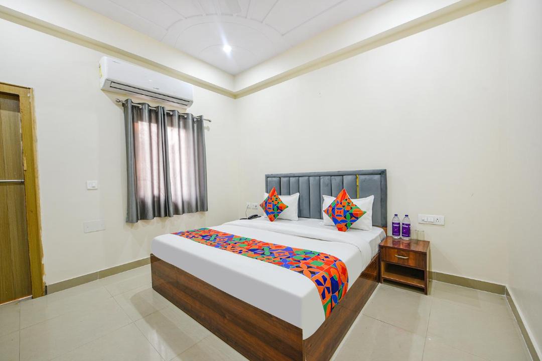 Photo of Bedroom in Sector 70