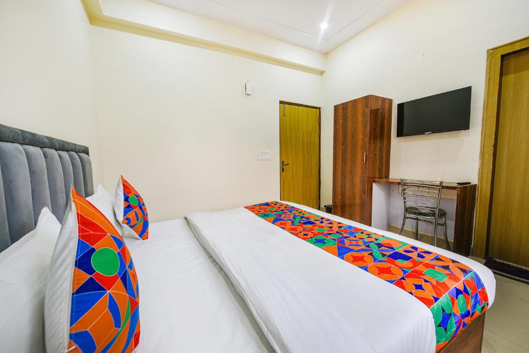 Photo of Bedroom in Sector 70