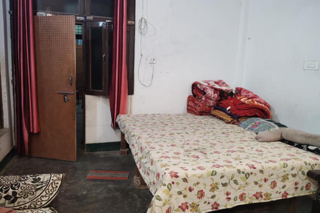 Photo of Bedroom in Naini