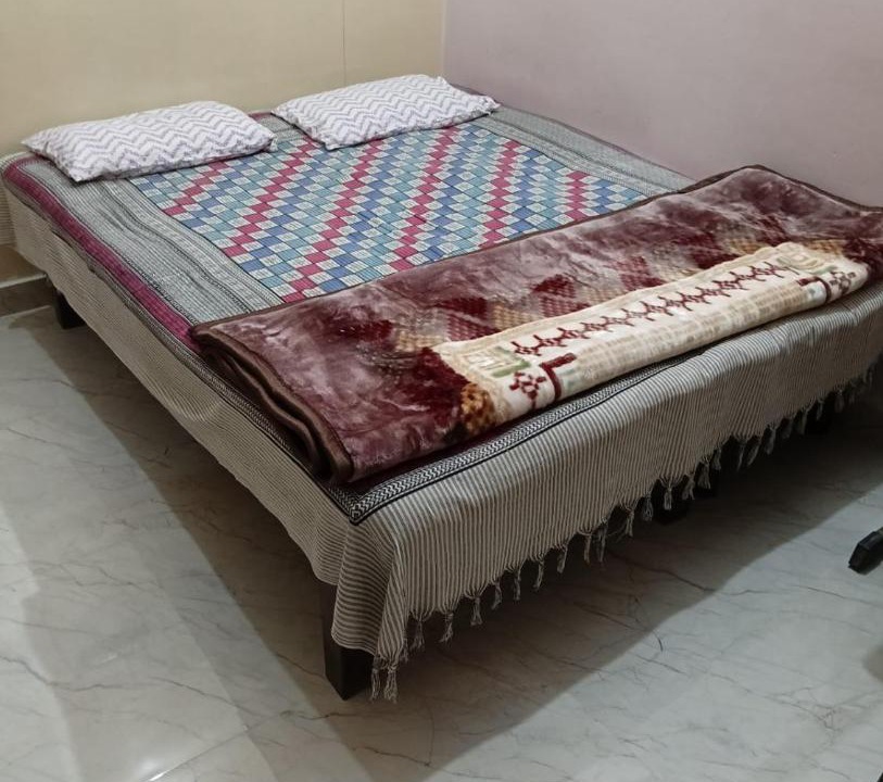 Photo of Bedroom in Jhusi