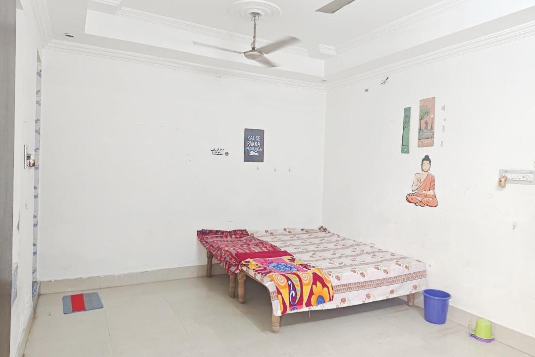 Photo of Bedroom in Naini