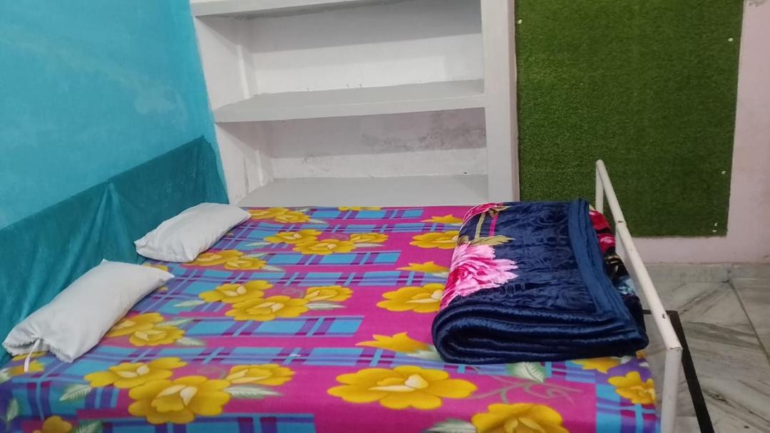 Photo of Bedroom in Jhusi