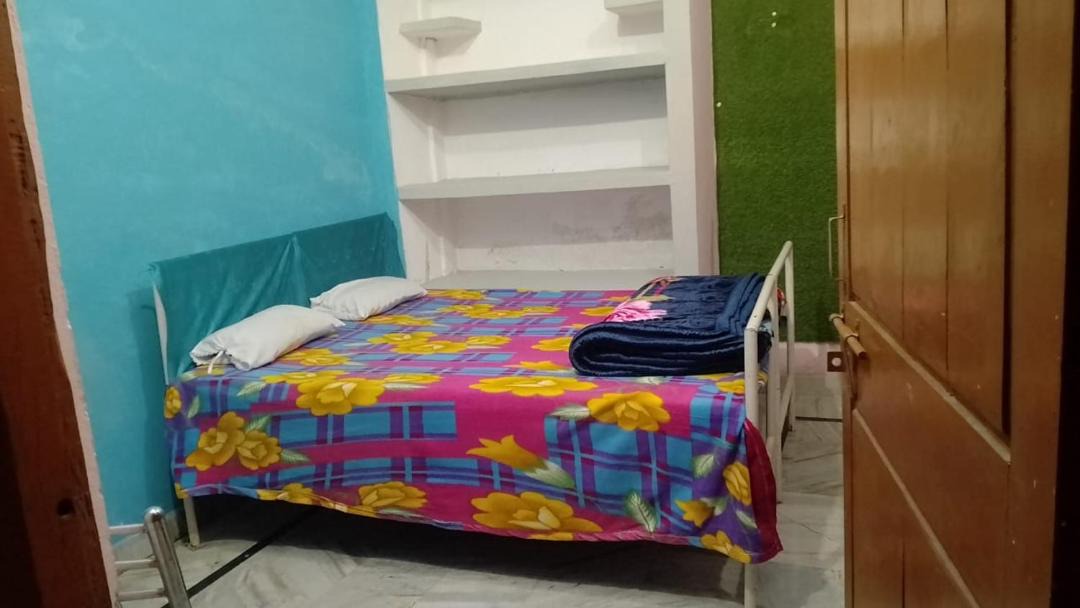 Photo of Bedroom in Jhusi
