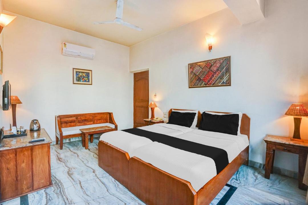 Photo of Bedroom in Pink City