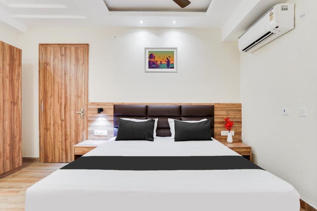Photo of Bedroom in Kalyanpur