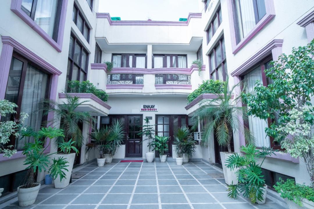 Photo of Others in DLF Phase 3
