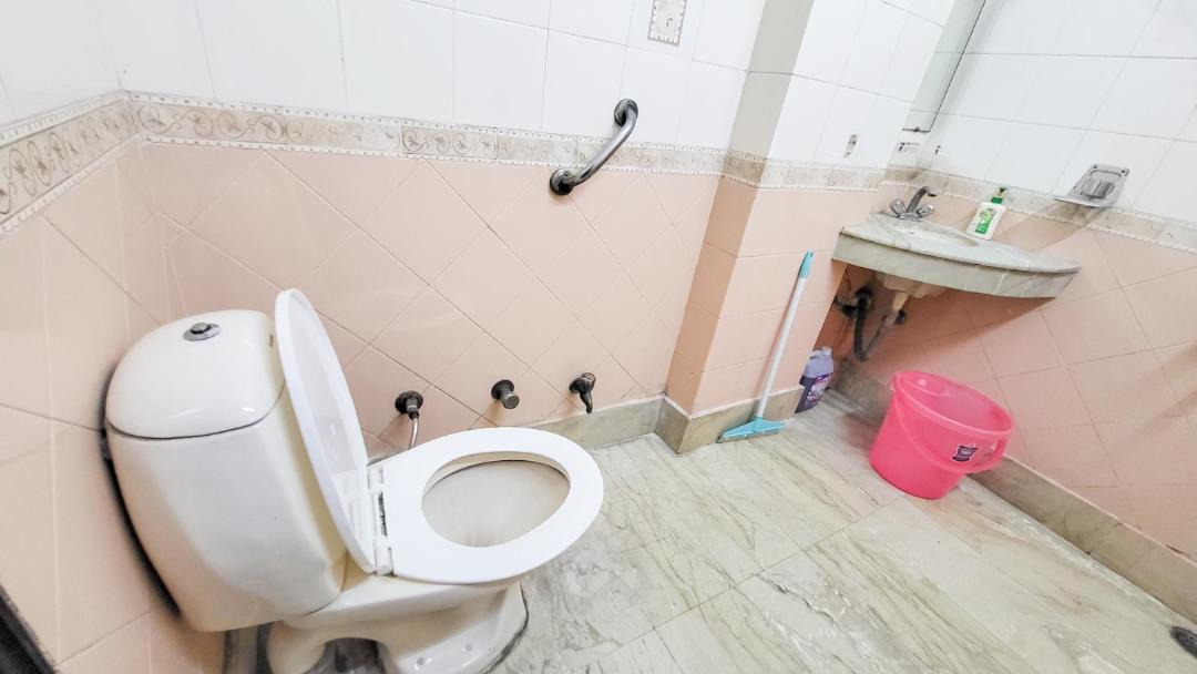 Photo of Bathroom in Pashim Vihar