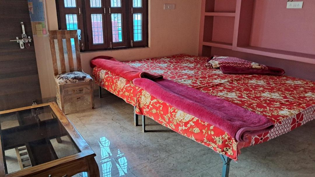 Photo of Bedroom in Jhusi