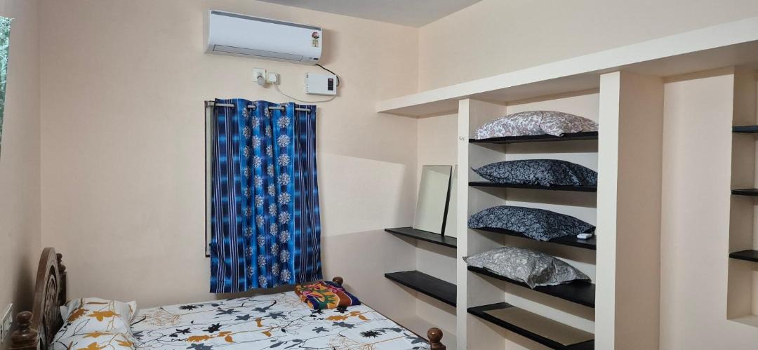 Photo of Bedroom in Tiruchendur