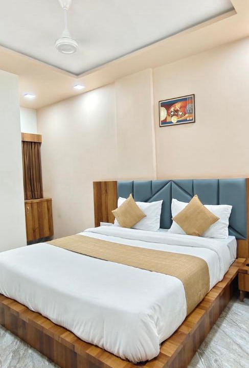 Photo of Bedroom in Dholka