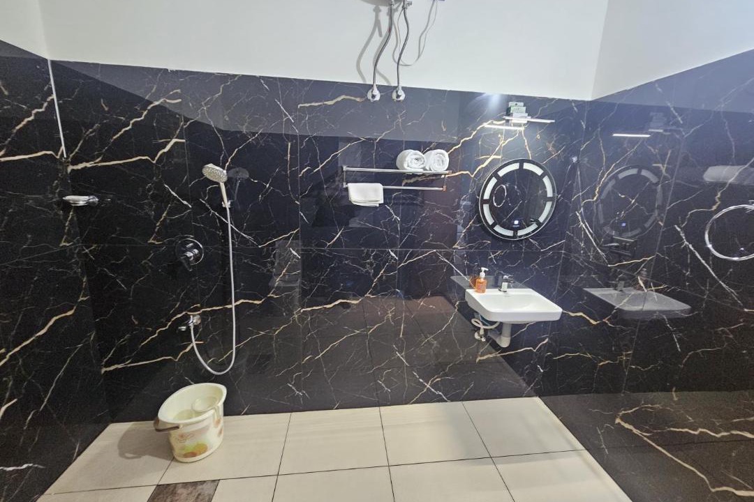 Photo of Bathroom in Munroe Island
