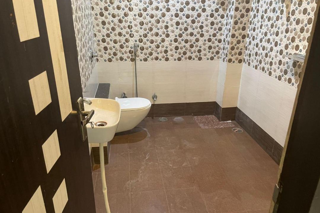Photo of Bathroom in Mahmoorganj