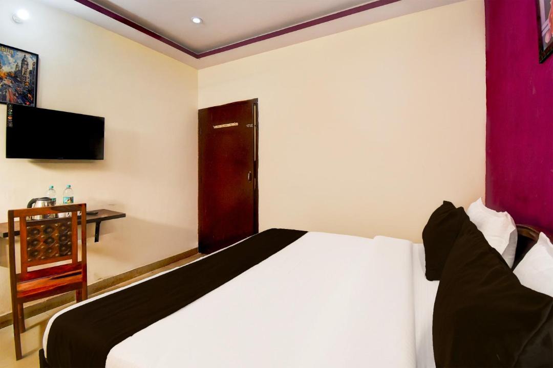 Photo of Bedroom in Tonk Road