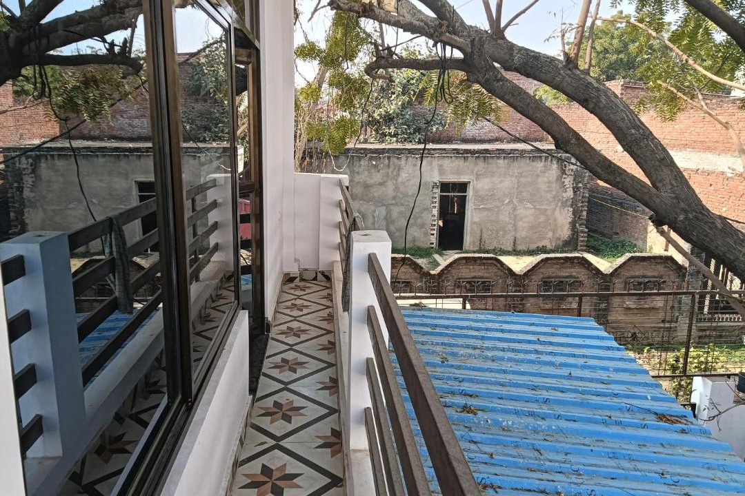 Photo of Patio Balcony in Jhusi