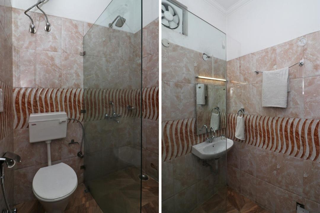 Photo of Bathroom in Paharganj
