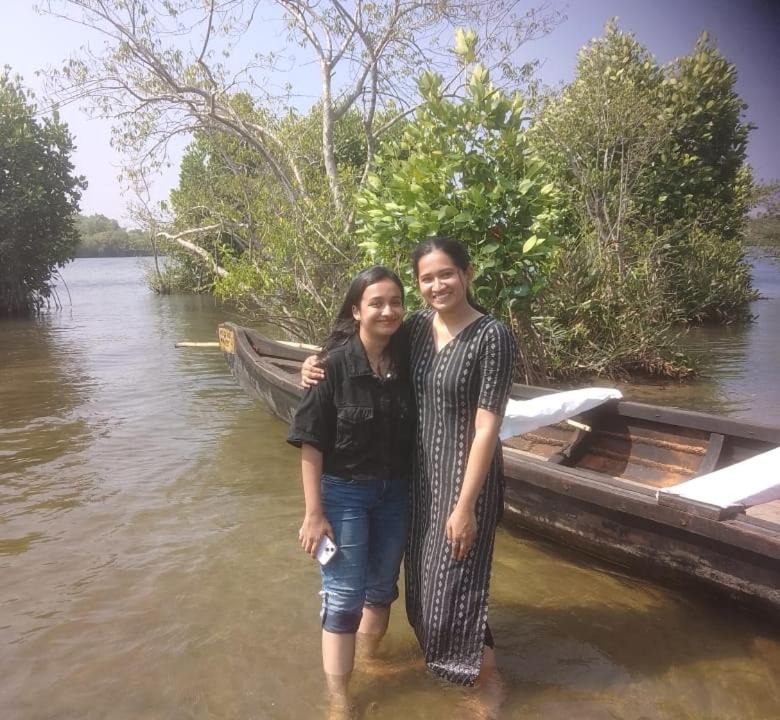Photo of Others in Munroe Island