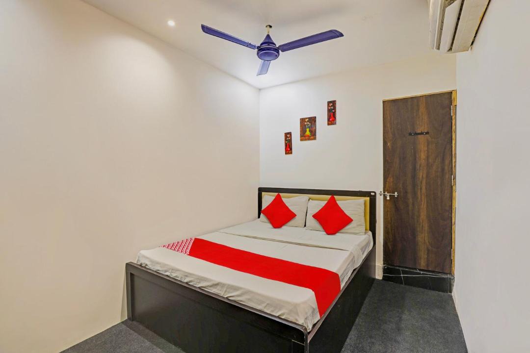 Photo of Bedroom in Surat