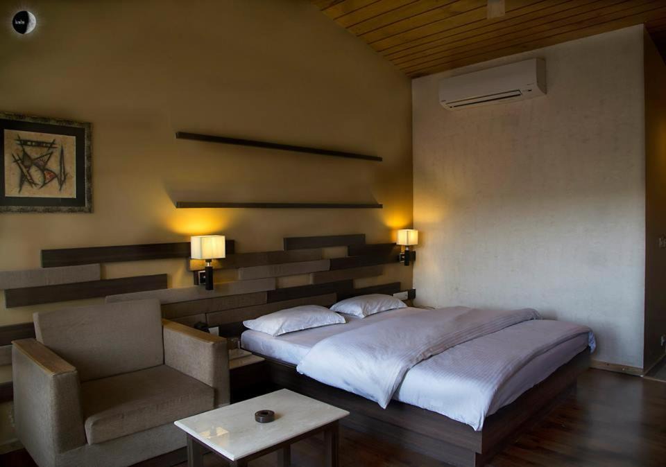 Photo of Bedroom in Mount Abu