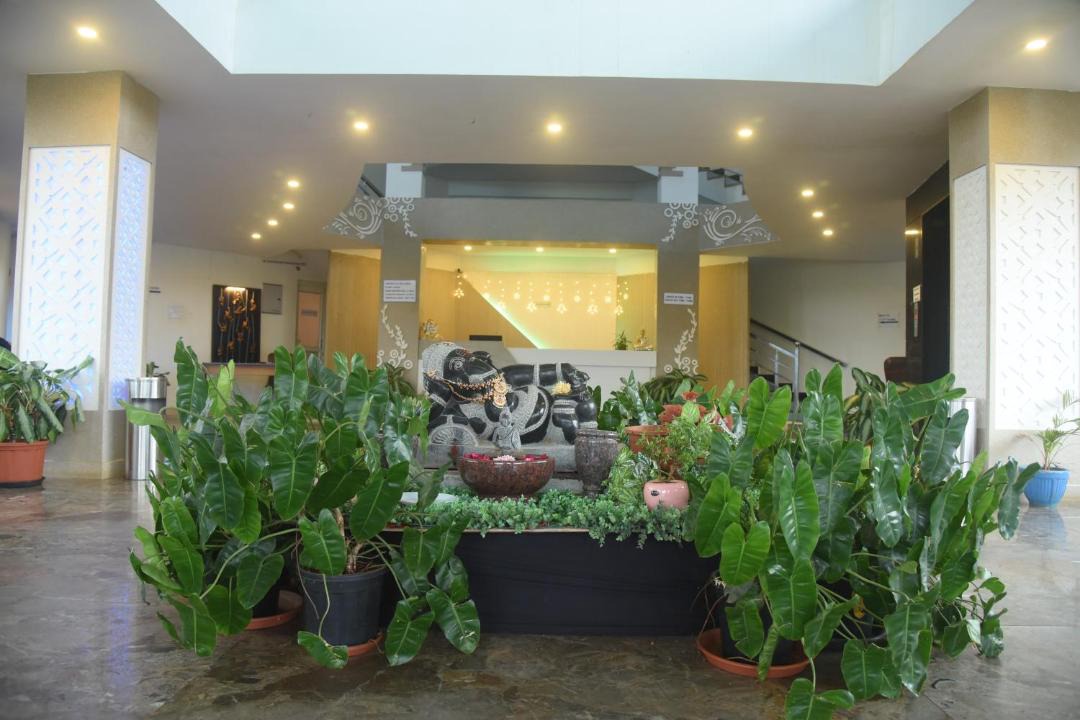 Photo of Others in Ninnimamidi