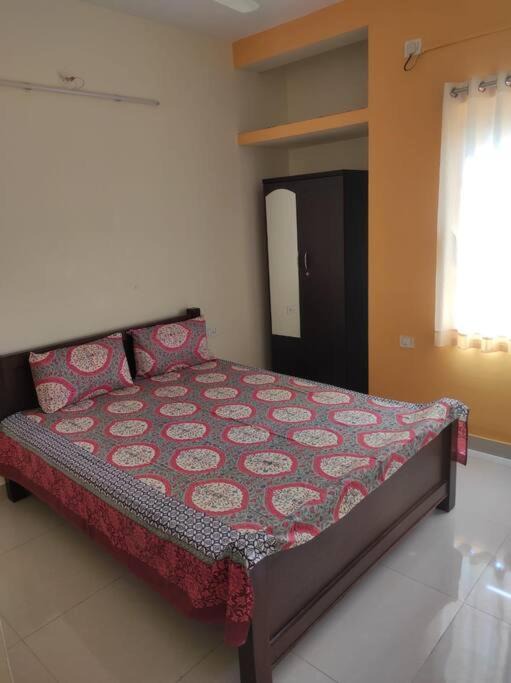 Photo of Bedroom in Kelambakkam