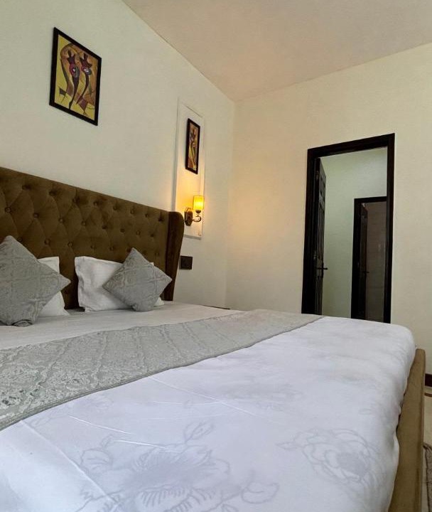 Photo of Bedroom in DLF Phase 3