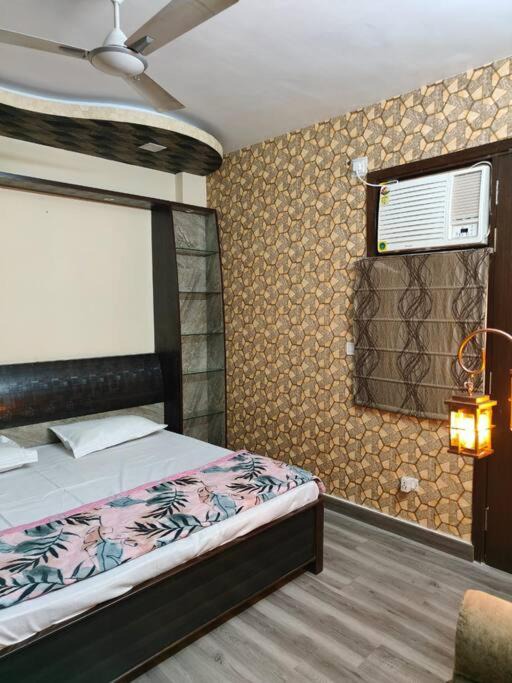Photo of Bedroom in Pashim Vihar