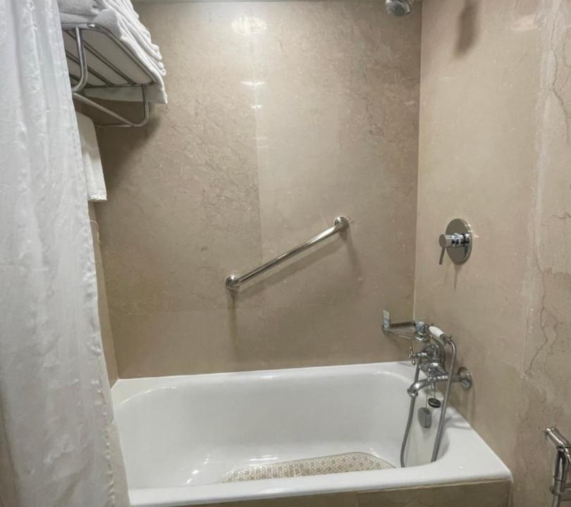 Photo of Bathroom in Chanakyapuri