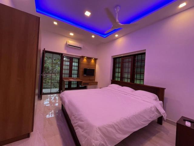 Photo of Bedroom in Thanneermukkom