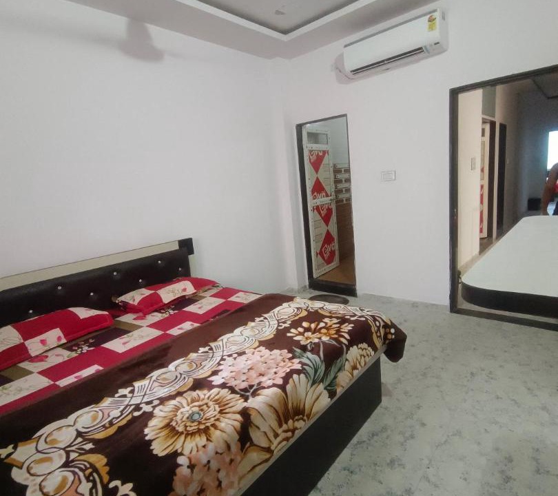 Photo of Bedroom in Khatu