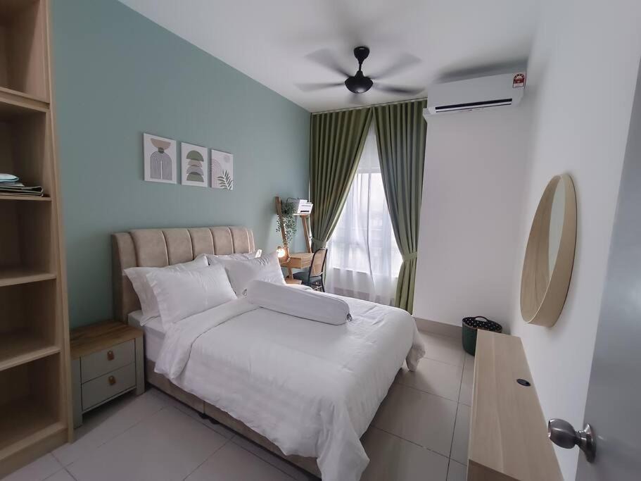Photo of Bedroom in Salak South