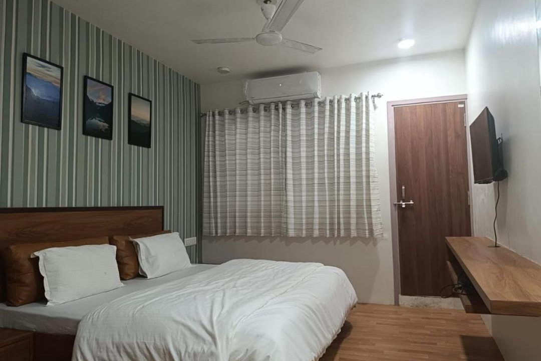 Photo of Bedroom in Gandhinagar